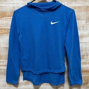 Nike Dri-fit Long Sleeve Hooded Top in Girls Size M